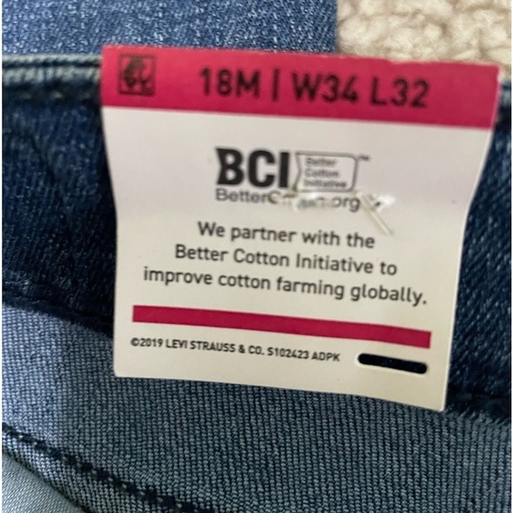 Brand new Signature Levi Strass mid rise boot cut size 18 nice stretch very cute - Picture 6 of 10